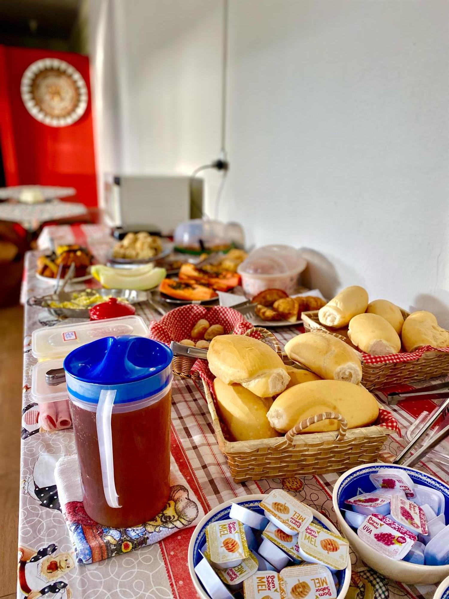 Hotel E Pousada Via Mar Itapocu エクステリア 写真